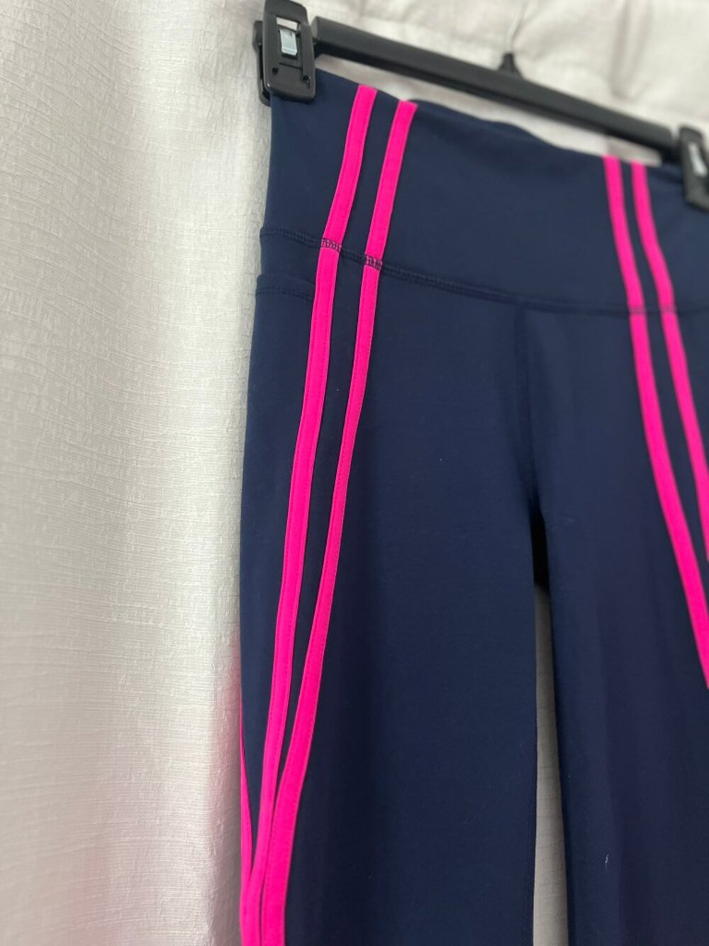 Lilly Pulitzer Luxletic XS Navy/Pink Leggings NWOT